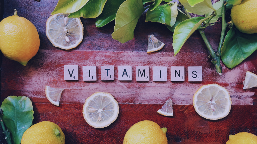 4 vitaminas esenciales que necesitas después de los 40 1 Vitaminas Saludables para una mejor y larga vida - Vitamina C